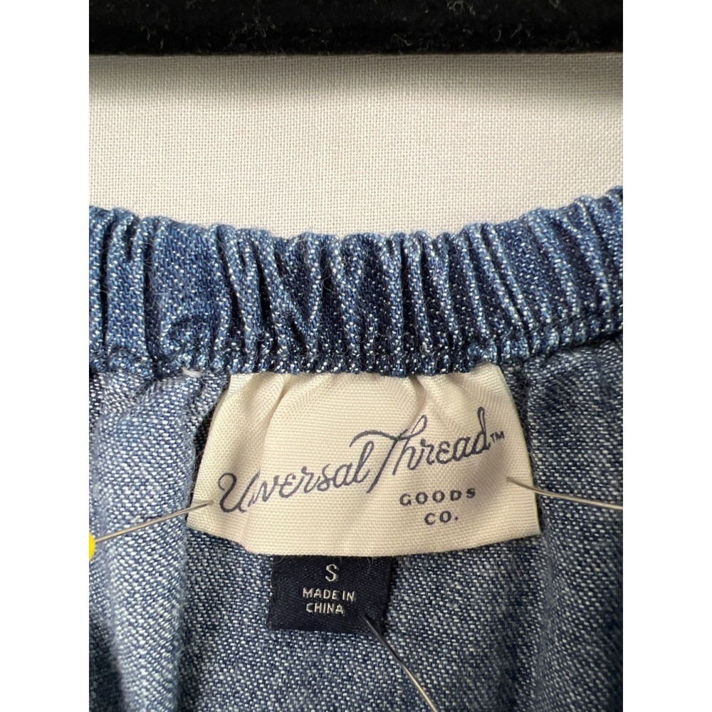 Universal Thread Denim Top Womens Small Peasant Blue Off Shoulder 3/4 Sleeve - Picture 2 of 8